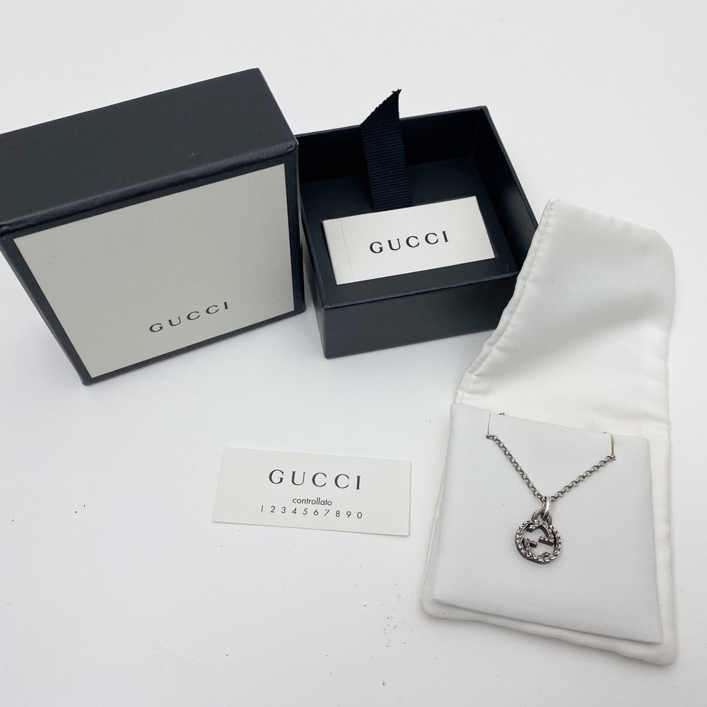 Gucci Interlocking G Textured Pendant Necklace Womens Silver 576993 J8400 0811 - Picture 2 of 9